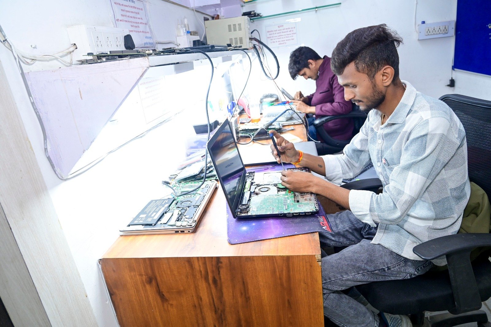 Bootcom Systems Laptop Repairing